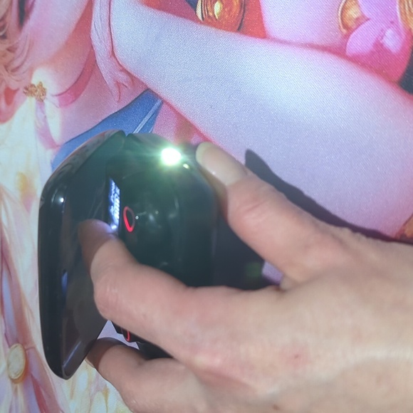 Title: M19 TWS Wireless Bluetooth Earbuds w/ LED Display Charging Case - Picture 4 of 13